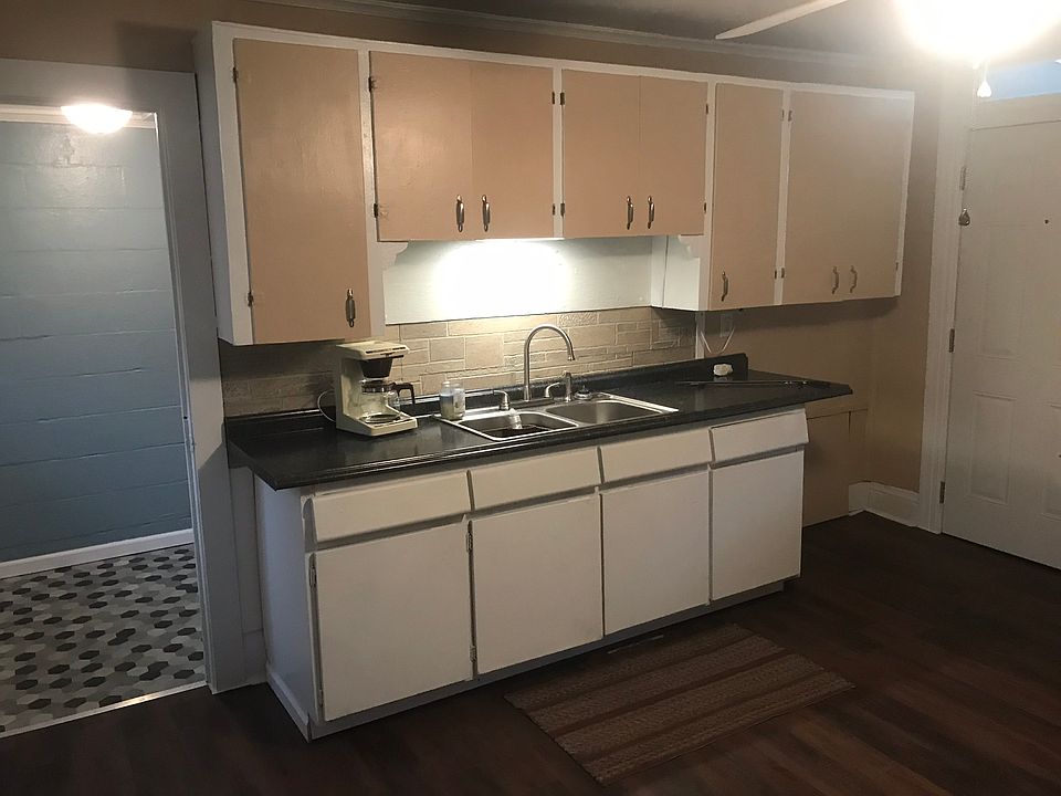 1st image of 919 Tyrol Blvd