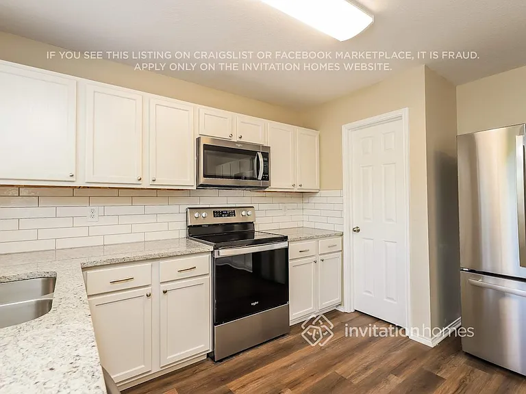 5710 Sherbrooke Oak — Photo 8