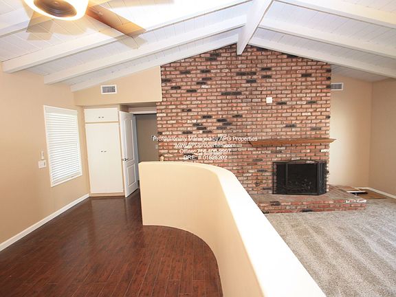 4th image of 10032 Dewey Dr