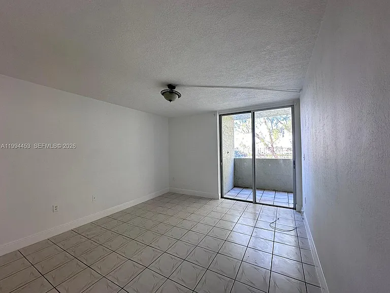 10000 NW 80th Ct #2521 — Photo 13