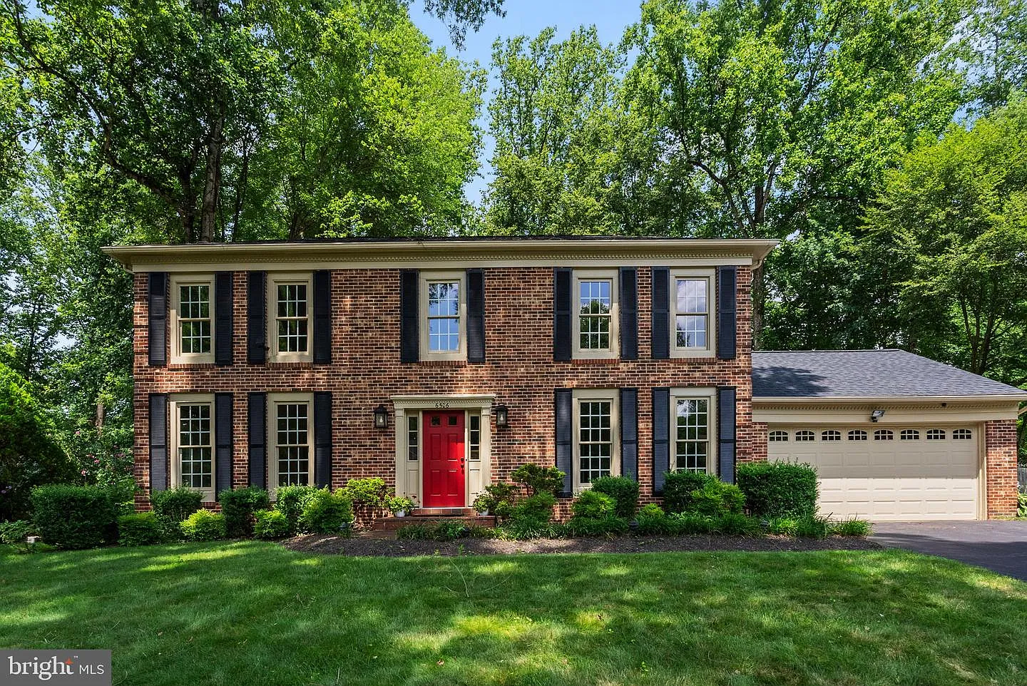 6 bed, 4.5 bath, 4404 sqft, $7,000 — Photo 1