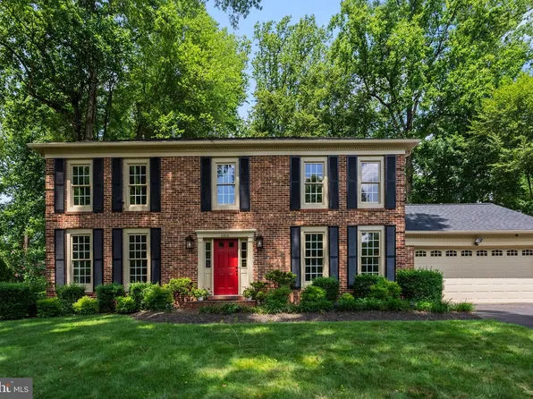 6506 Bellamine Ct, Mc Lean, VA 22101