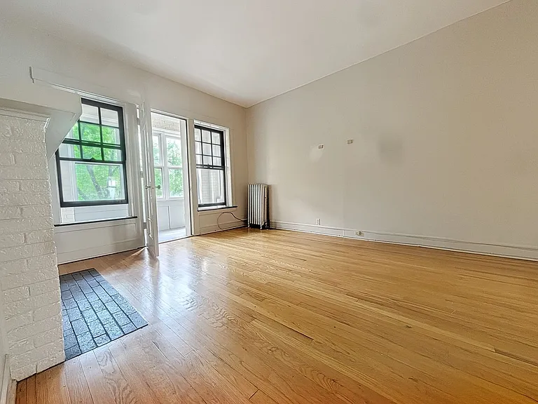 1304 W Rosemont Ave #2 — Photo 5