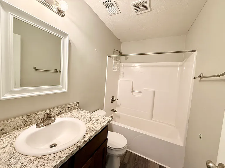 250 Hycliff St #258 — Photo 9