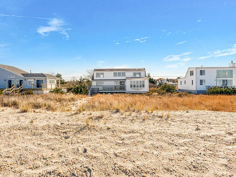 135 Cold Spring Point Rd — Photo 32