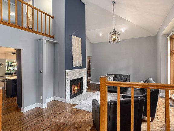 3rd image of 117 Buckley Ln