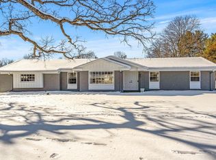 W284N6513 Hawthorne Rd, Hartland, WI 53029