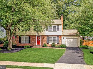 1537 Powells Tavern Pl, Herndon, VA 20170