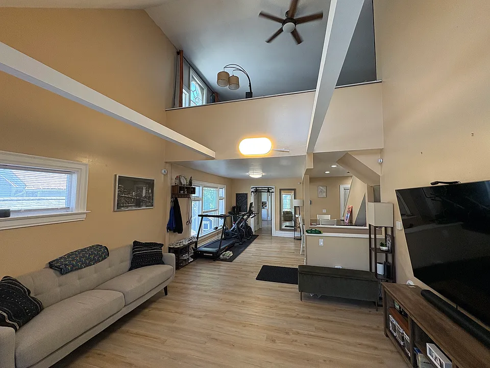49 Gregory St #49