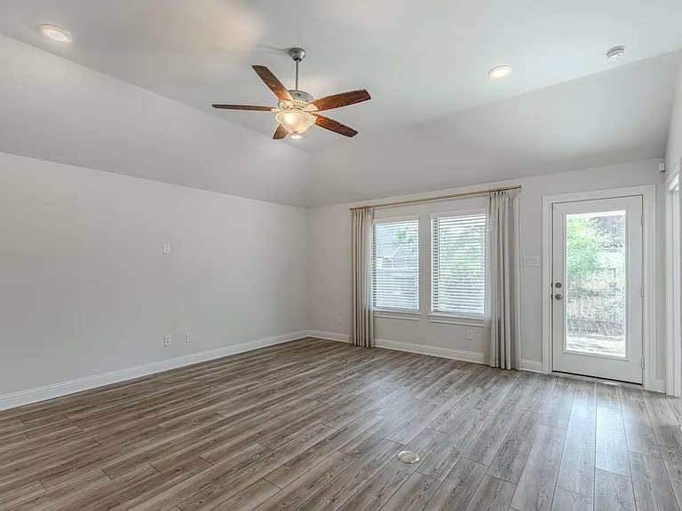 9840 Sweet Flag Ct — Photo 22
