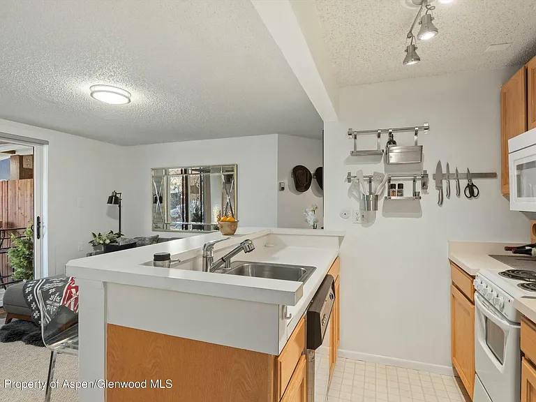 119 E Cooper Ave #5 — Photo 6