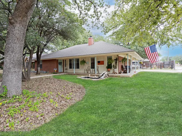 1133 Willow Ridge Dr, Azle, TX 76020