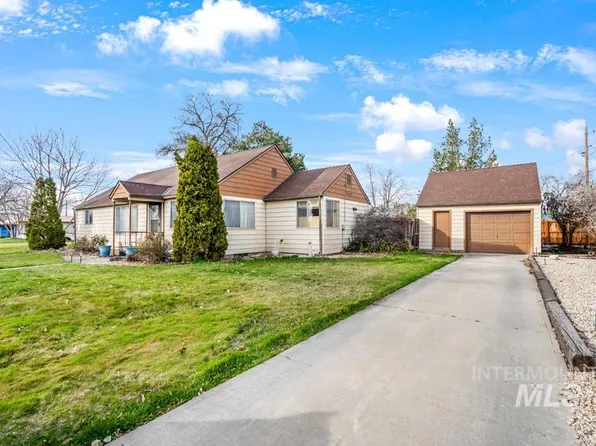 489 NW 4th Ave, Ontario, OR 97914