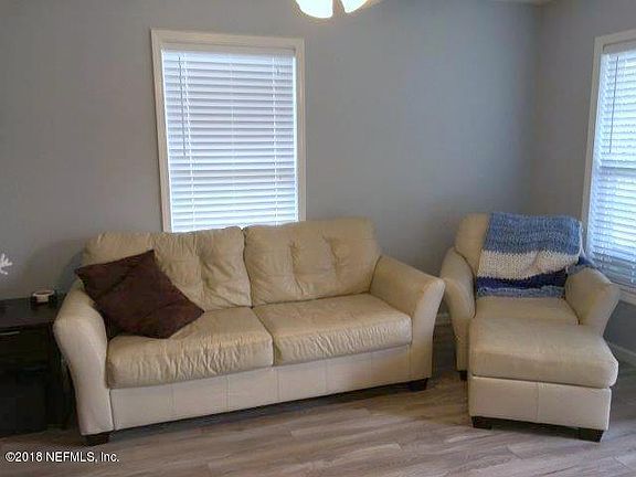 4th image of 4033 Dalry Dr