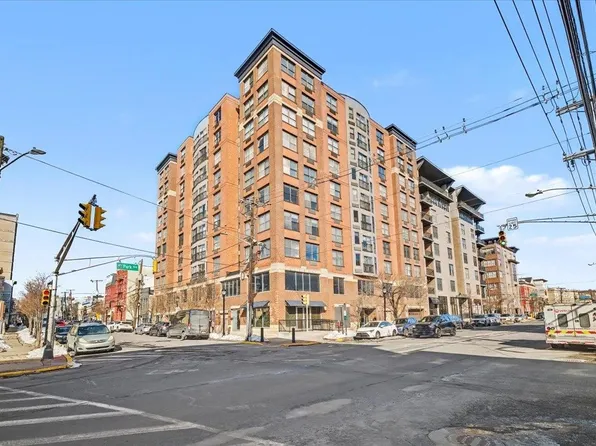 4301 Park Avenue image 1 of 21