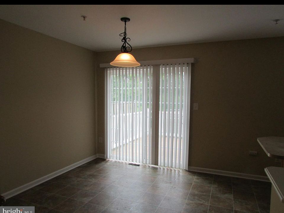 1st image of 7327 Granite Woods Ct