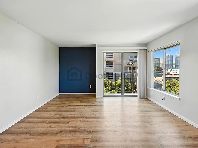 601 Summit Ave E #401 — Photo 6