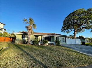 6041 Venetian Blvd NE, Saint Petersburg, FL 33703