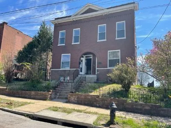 3878 Marine Ave, Saint Louis, MO 63118