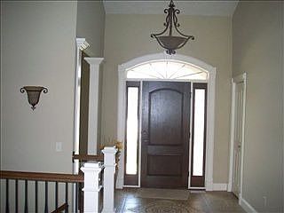 2nd image of 2813 Vrooman Ct