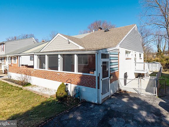 2nd image of 431 Garfield Ave