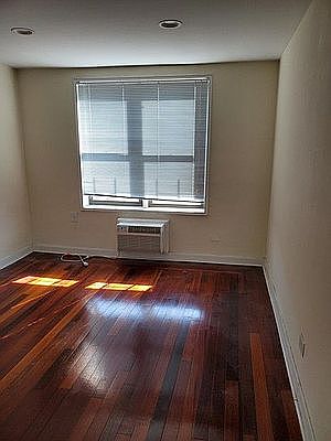 3rd image of 4850 37th St APT 3H
