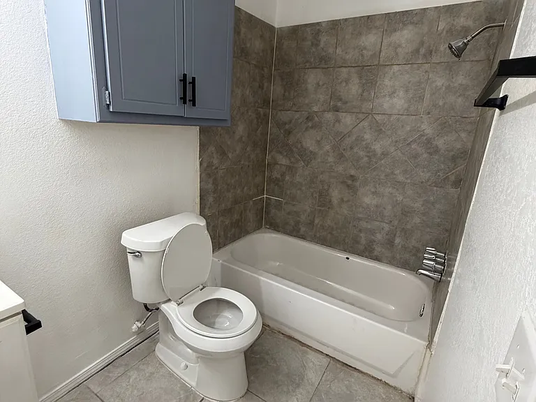 Mirador Apartments — Photo 4