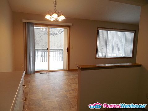 5th image of 6432 Starlite Cir NE