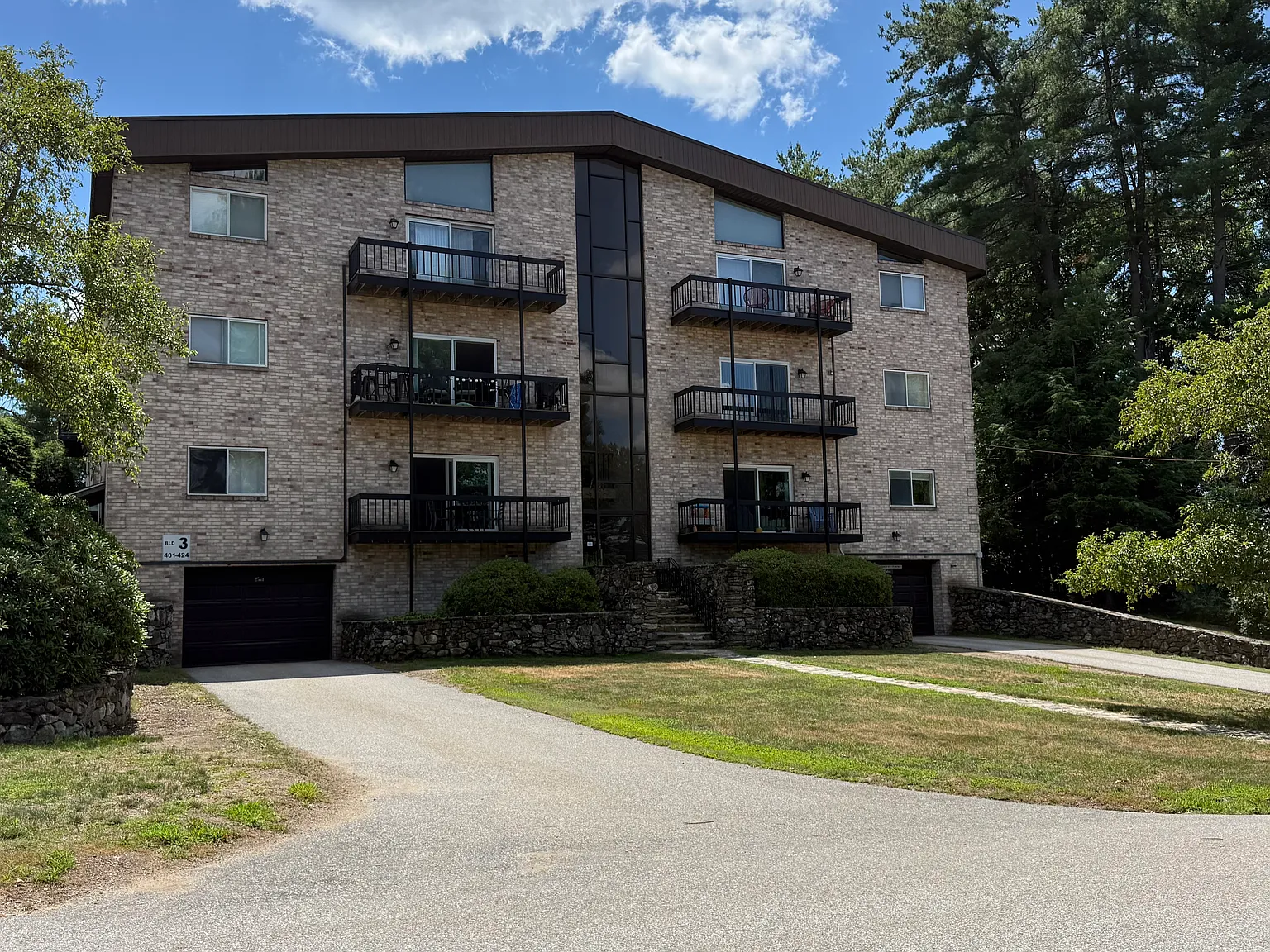 181 Littleton Rd — Photo 4