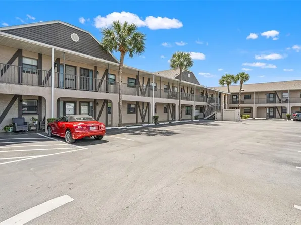 7400 Spring Hill Dr APT 110, Spring Hill, FL 34606