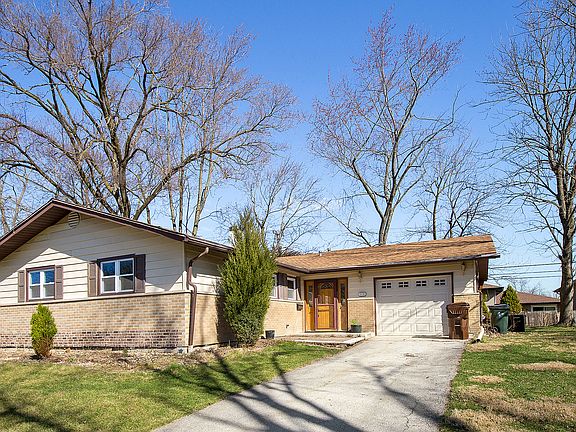 2nd image of 5538 Fern Ave
