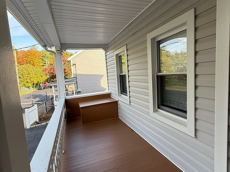 86 Maple St — Photo 12