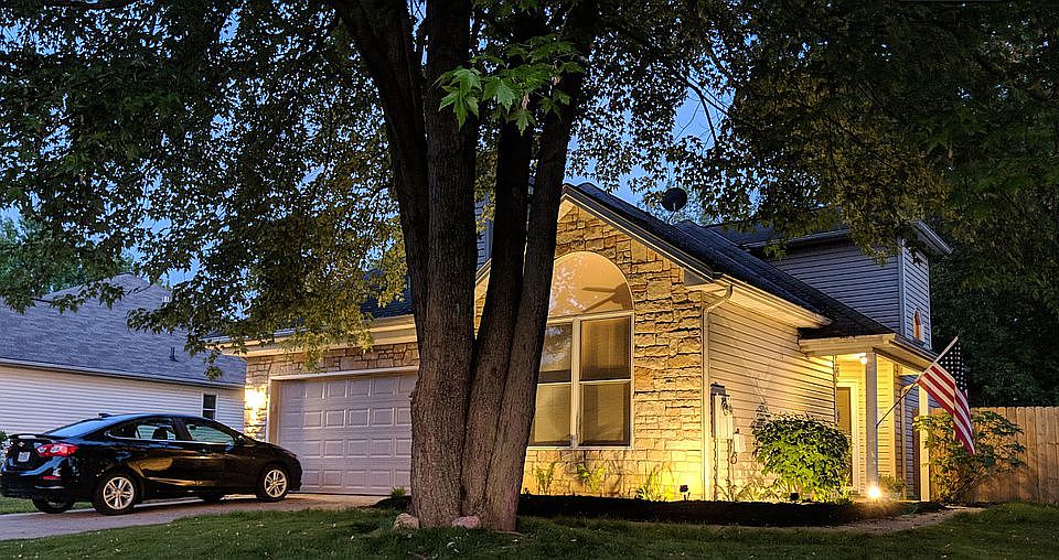 1st image of 110 Queens Ct
