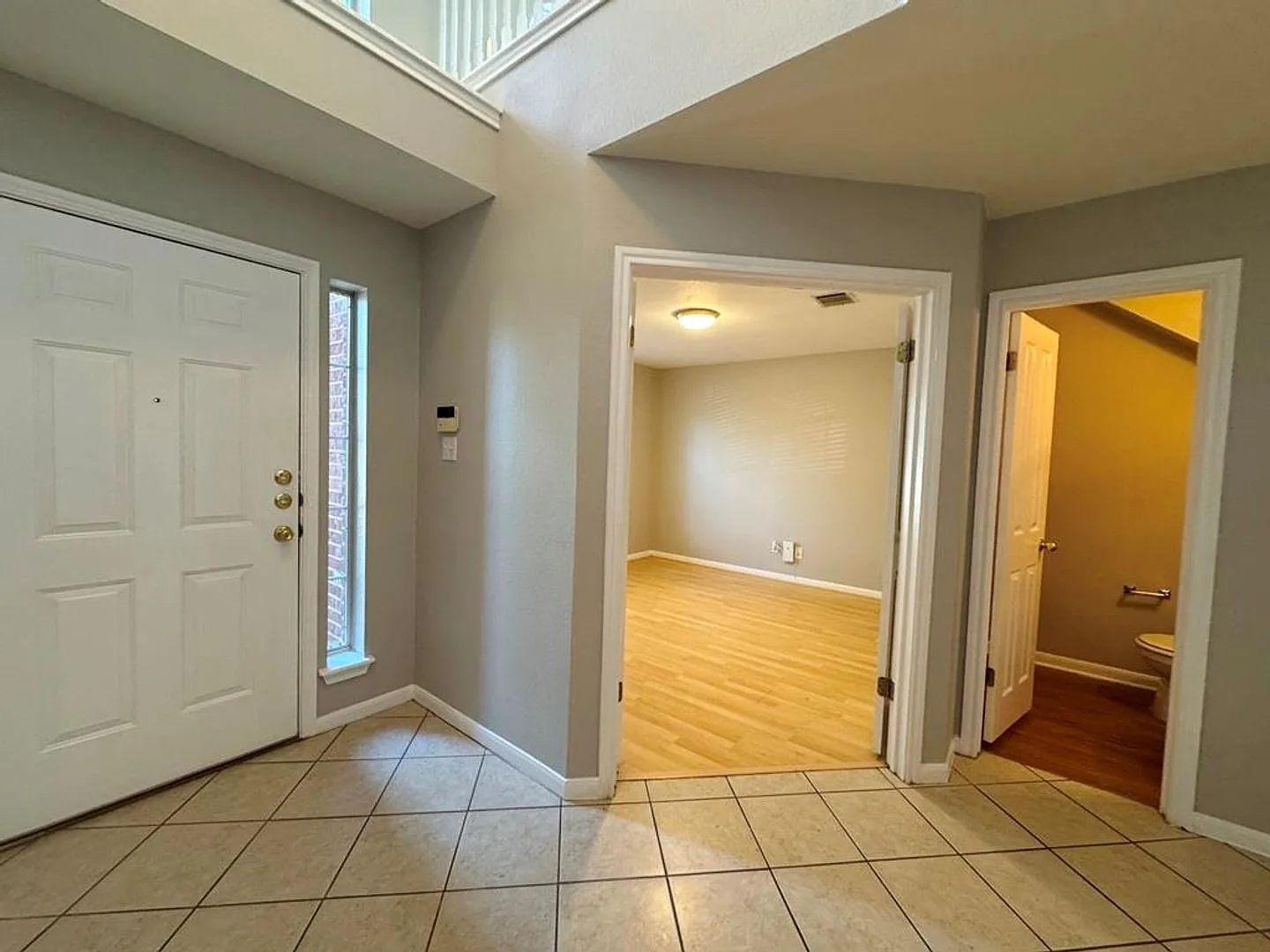 Nice 2 story home available in Village at Western Oaks! — Photo 3
