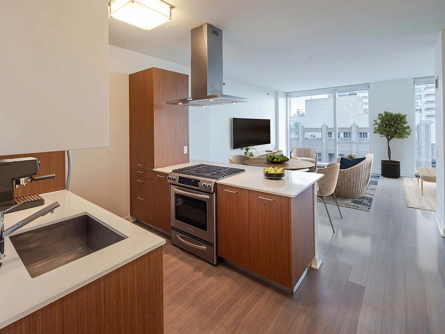 500 Lake Shore Drive — Photo 3