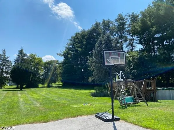 4 De Jager Dr, Augusta, NJ 07822