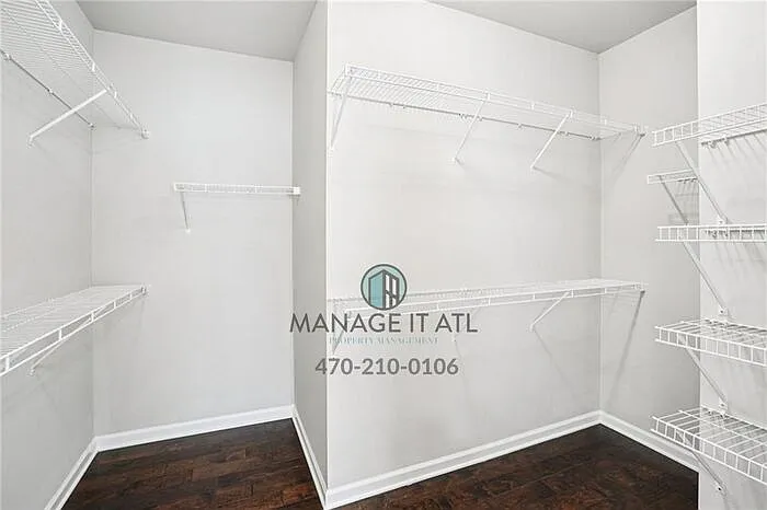 2558 Village Park Bnd — Photo 22
