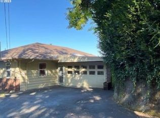 55 SW Lovhar Dr, Gresham, OR 97080