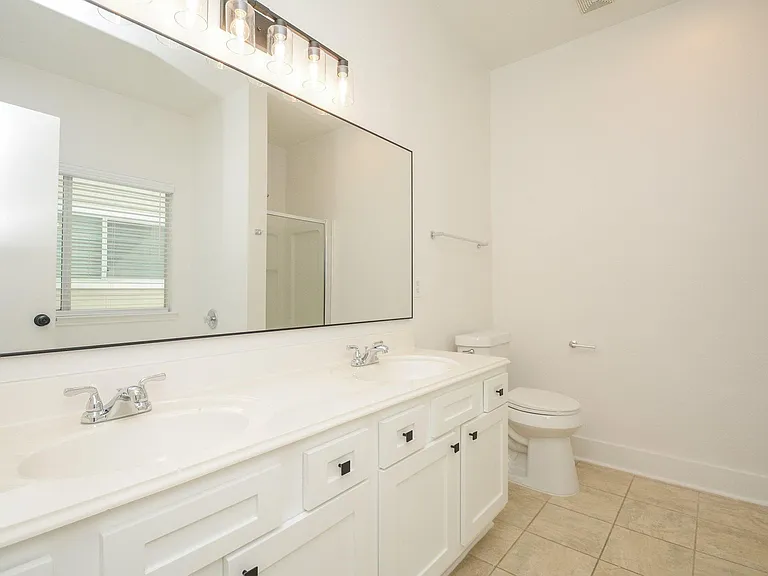 9939 Farrell Dr — Photo 11
