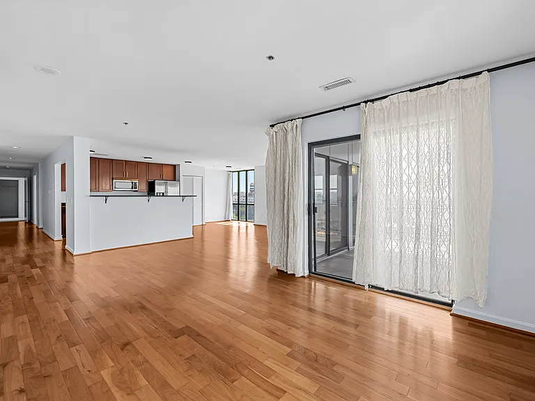 2702 Lighthouse Point E #738 — Photo 7
