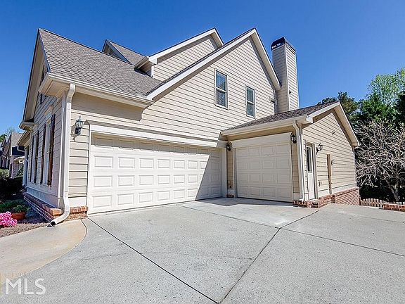 3rd image of 4211 Lantern Hill Dr