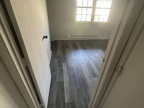 5th image of 1811 S Breiel Blvd #1813