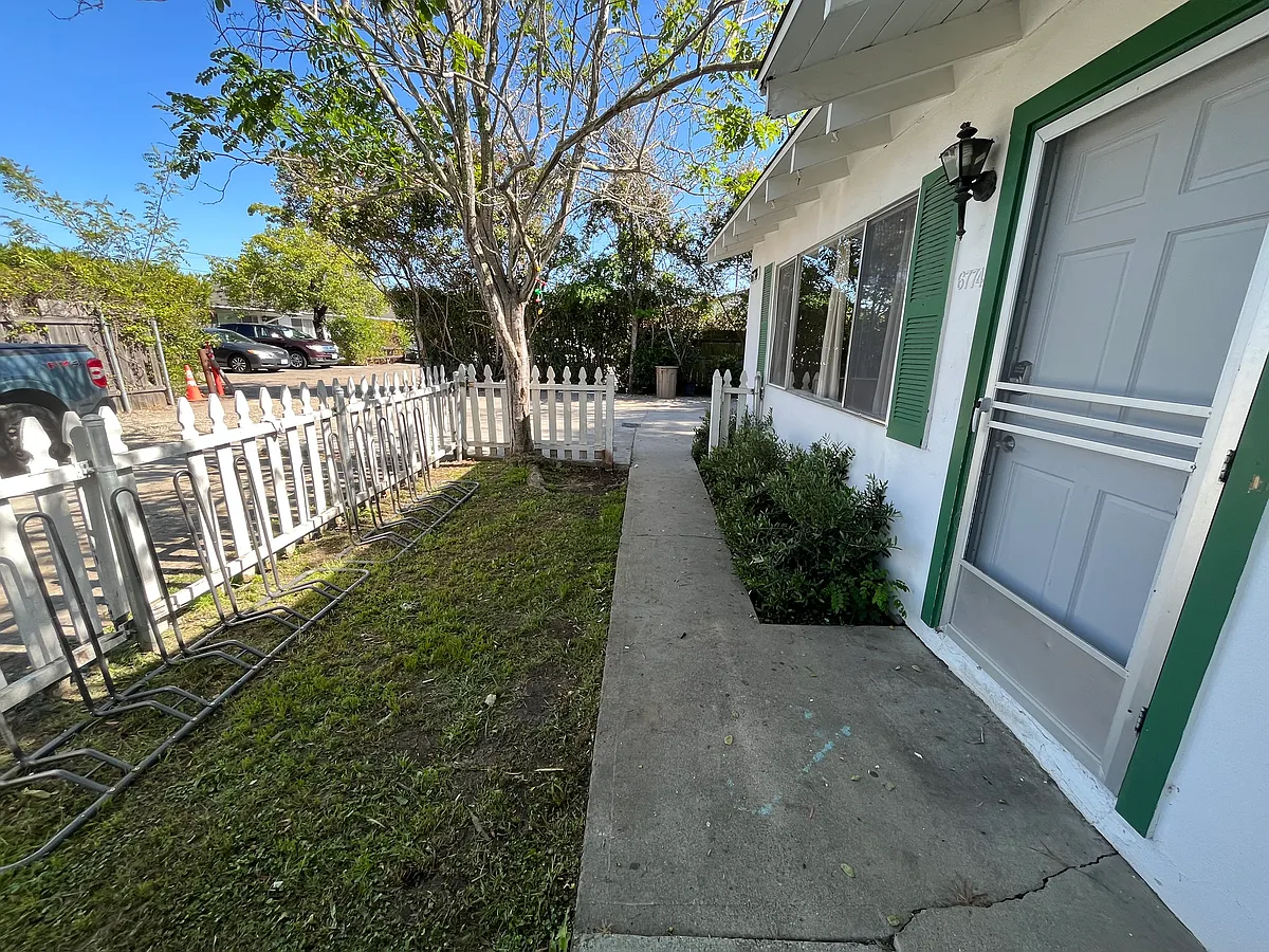 Building Photo - 6774 Sueno Rd