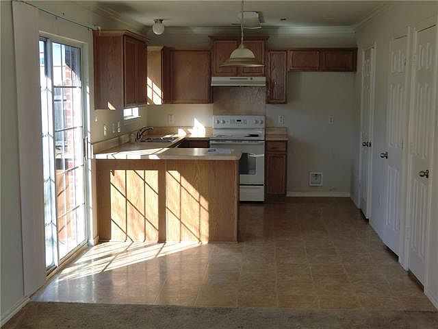 2nd image of 611 Oriole Blvd APT 303
