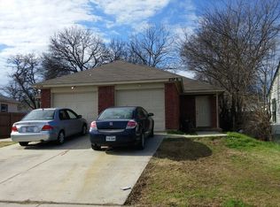 2726-28 N Burchill Rd #2726, Fort Worth, TX 76105