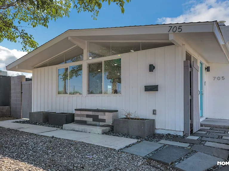 705 Osprey Cir — Photo 4