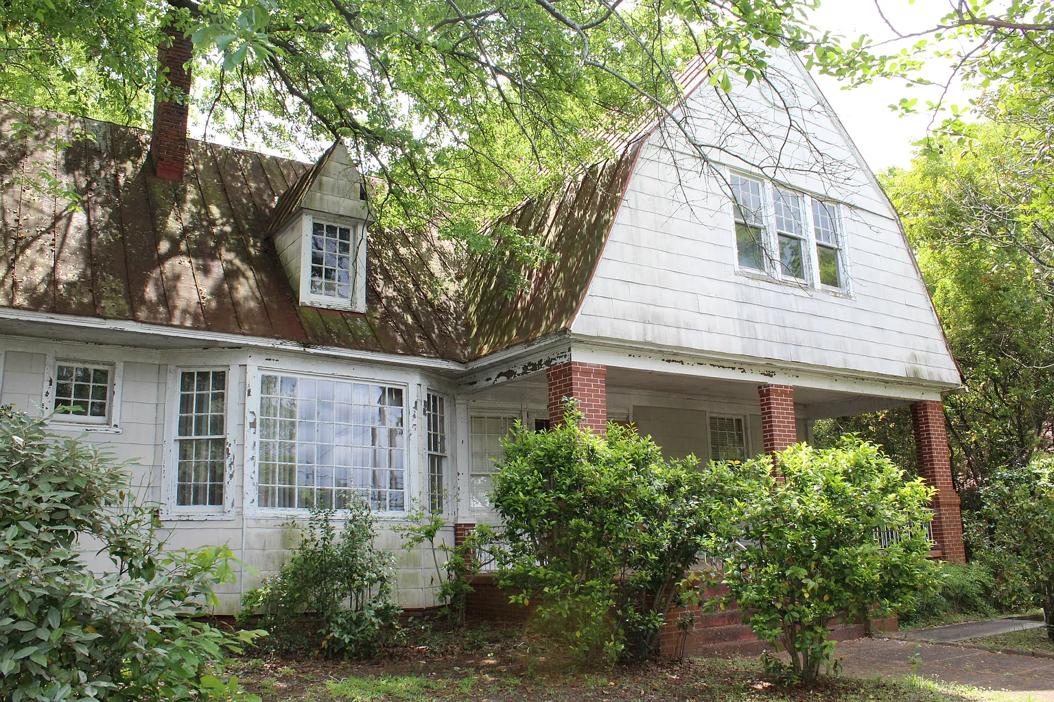 2474 Napier Ave photo 1