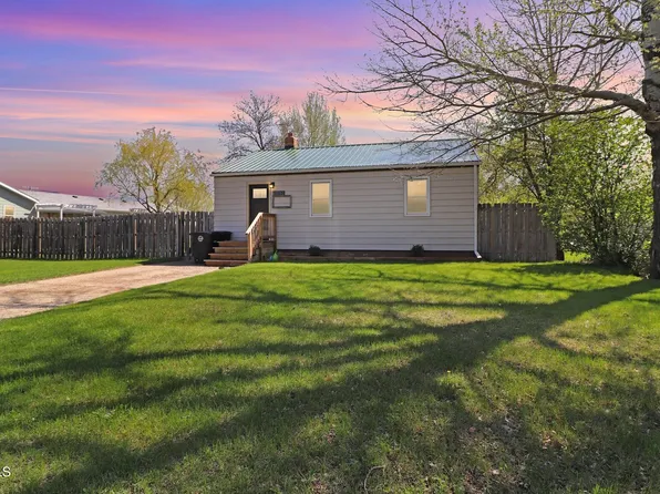 116 Winther St, Ray, ND 58849