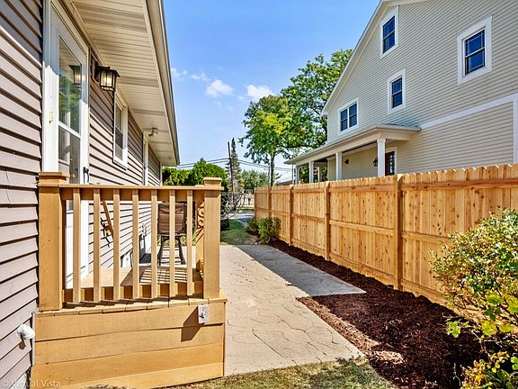 5th image of 509 Gierz St