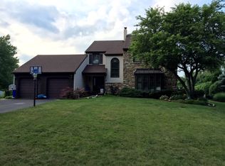 14 Forrest Dr, Holland, PA 18966